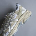 1203A536-White/Putty