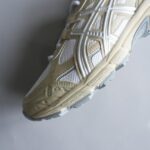 1203A536-White/Putty