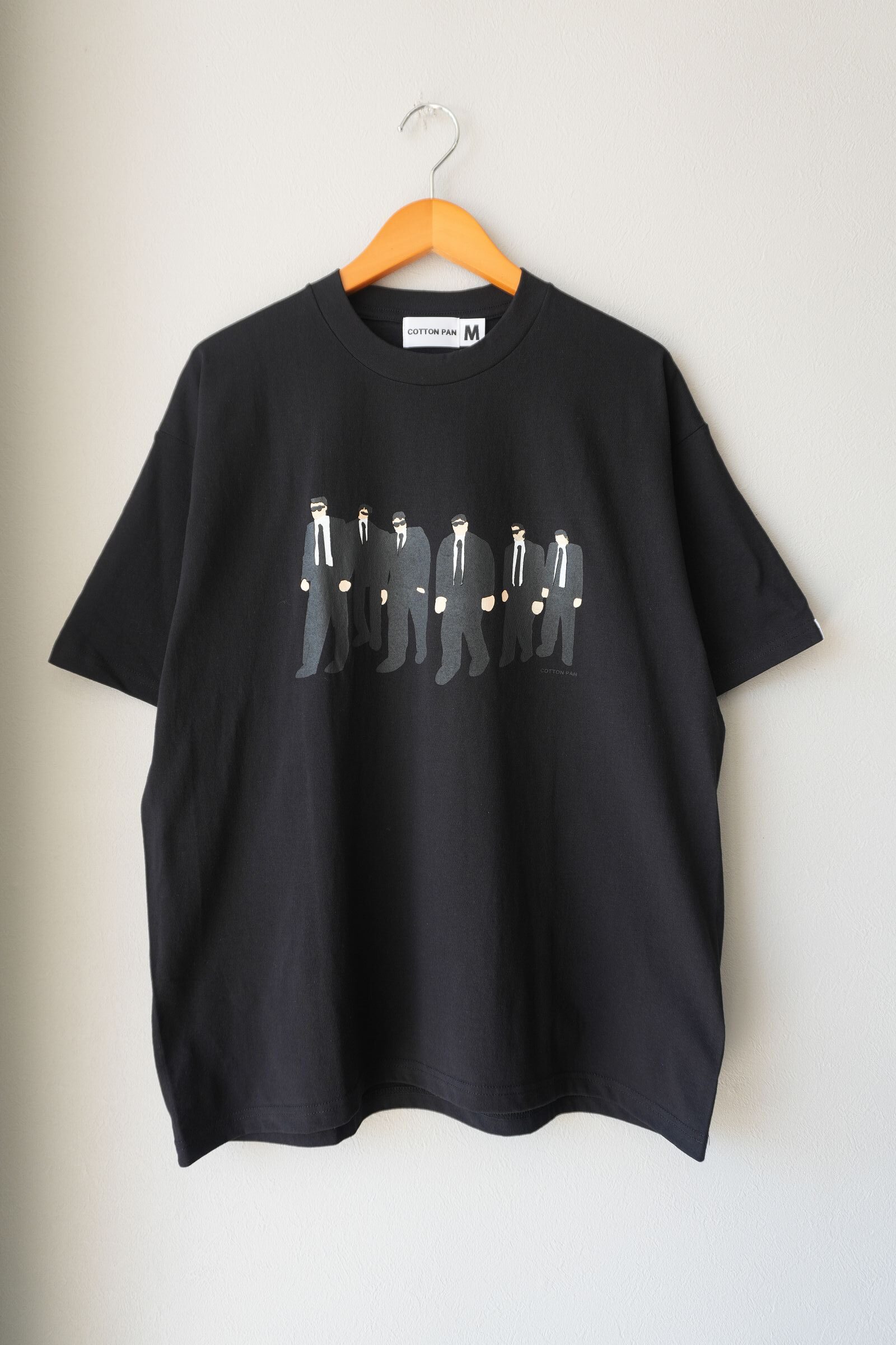 DOGS-BLACK