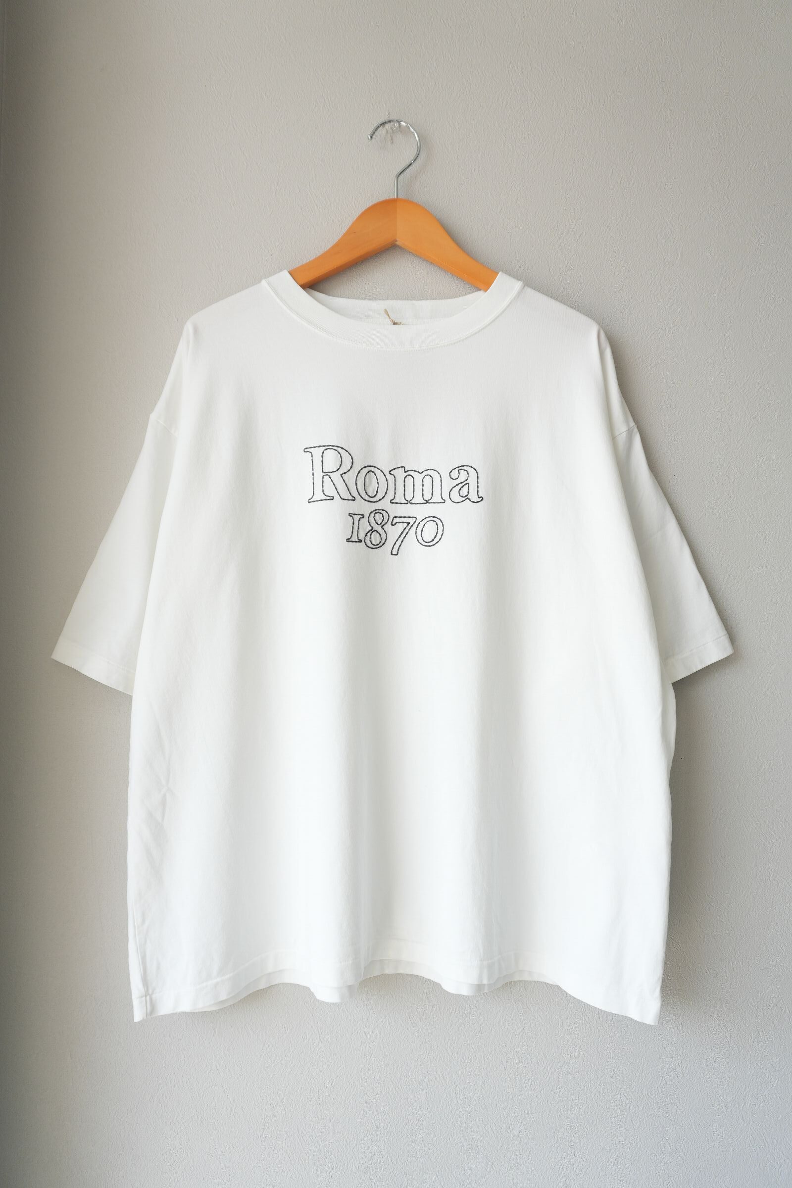 RN30389089-off white
