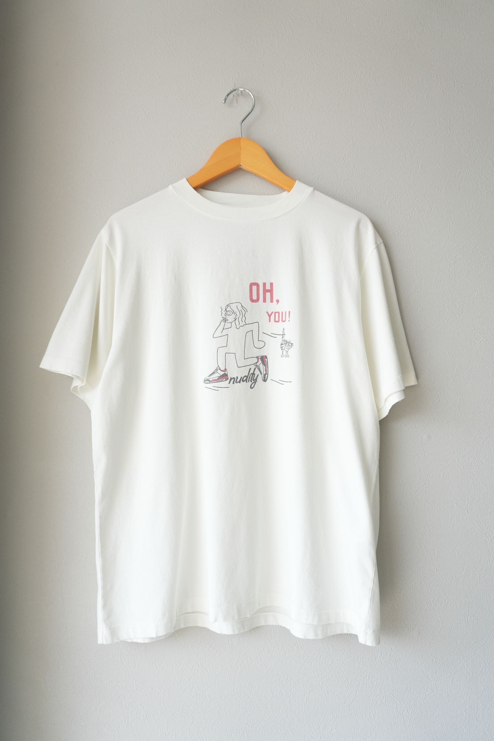 RN30389194-off white