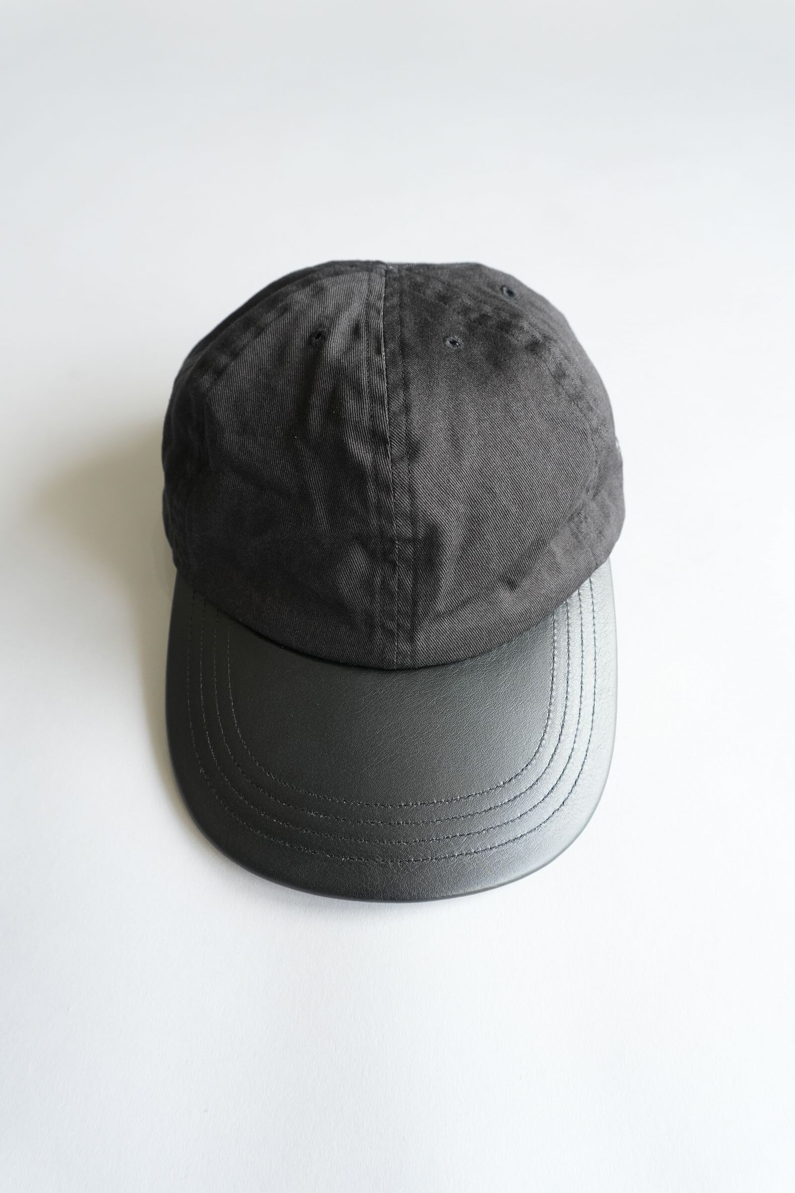 301387-BLACK×BLACK