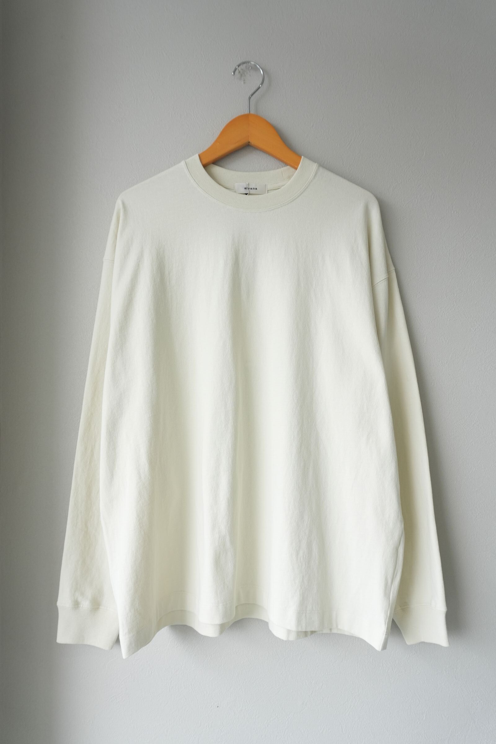 ALV-00118-VINTAGE WHITE