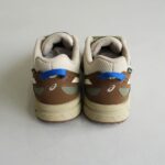 1203A560-Fossil/Cream