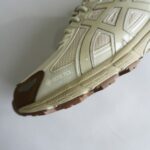 1203A560-Fossil/Cream