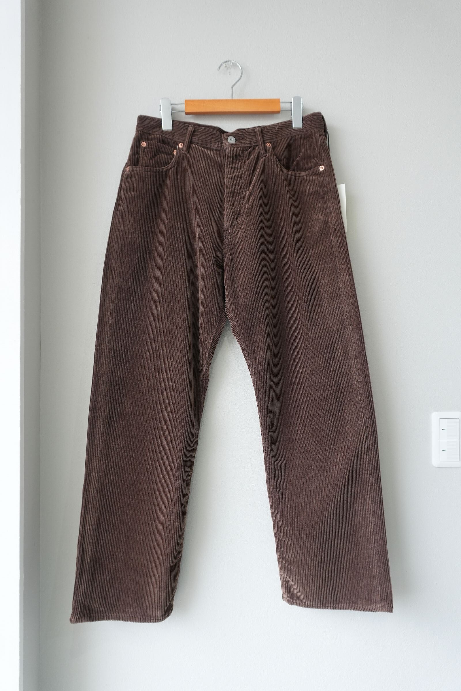 aws6-pt006-BROWN